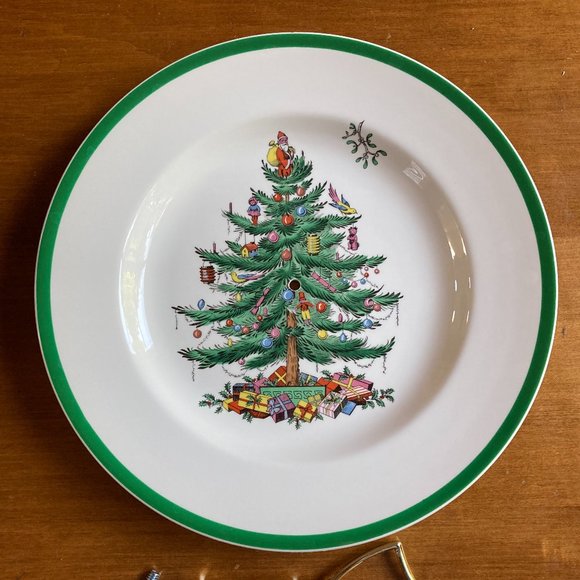 Spode Christmas Tree Tidbit Tray with handle Box included - Picture 8 of 9